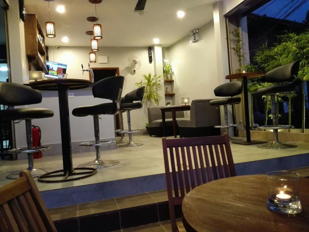 Mini Hut Hostel シェムリアップ エクステリア 写真