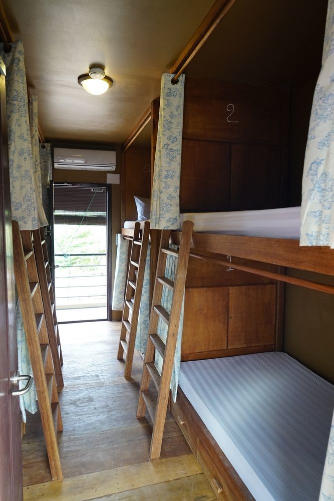 Mini Hut Hostel シェムリアップ エクステリア 写真